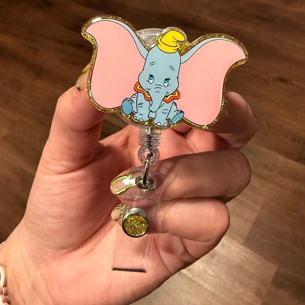 Dumbo Badge Reel